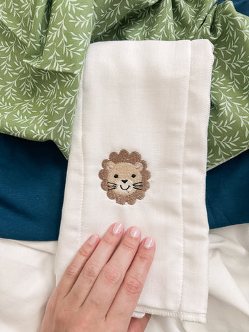 Lion Burp Cloth